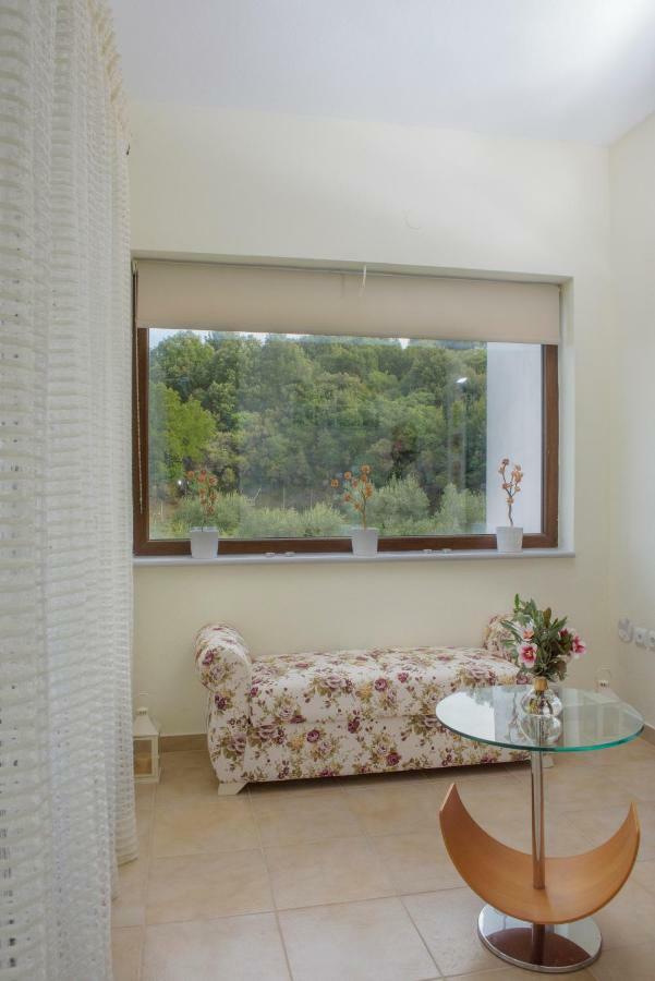Klisouri Beach Villa 이에리소스 외부 사진